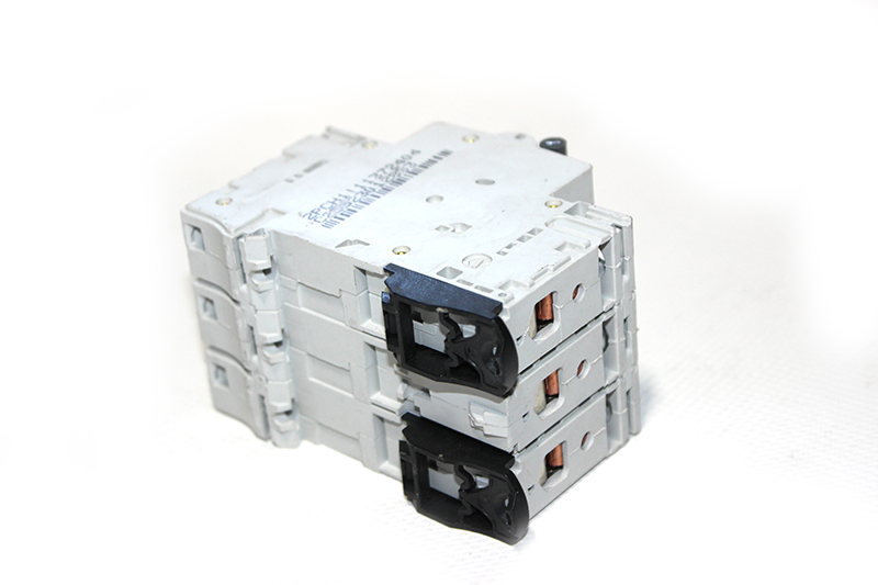Предохранитель S 303 C-25